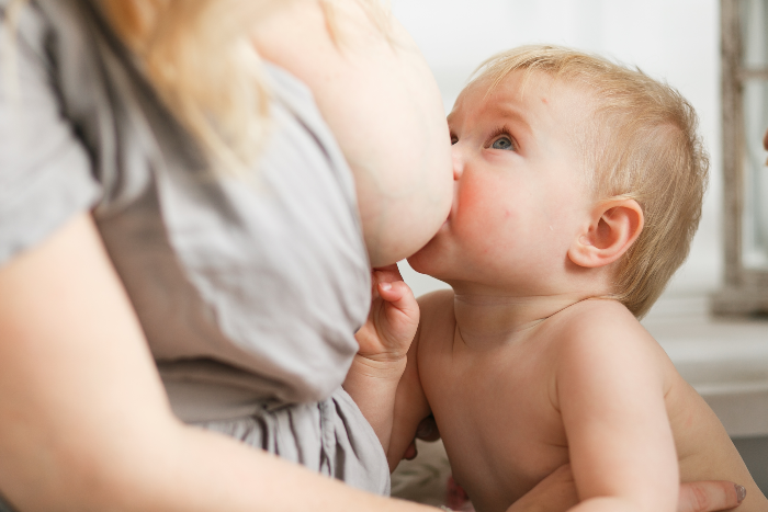 O Que Causa a Mastite - Mastite: o que é, quais os sintomas, as causas e como tratar